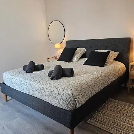 Belle Maison Loft Patio Jacuzzi Clim Holiday home