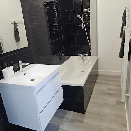 Holiday home Belle Maison Loft Patio Jacuzzi Clim Tours