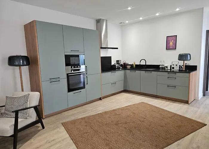 Belle Maison Loft Patio Jacuzzi Clim Holiday home *