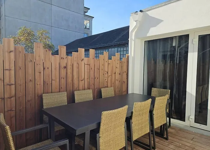 Holiday home Belle Maison Loft Patio Jacuzzi Clim