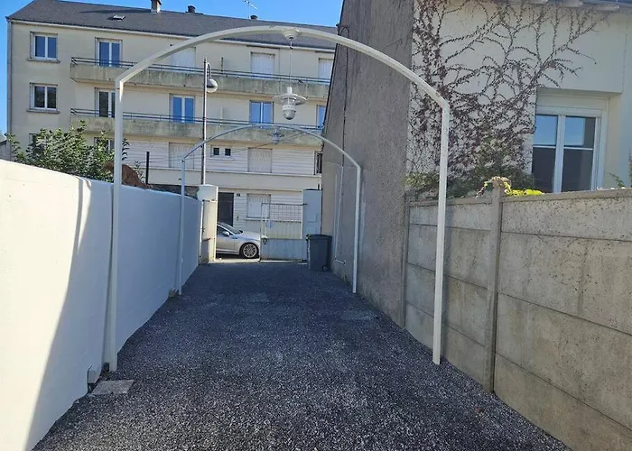 Holiday home Belle Maison Loft Patio Jacuzzi Clim Tours